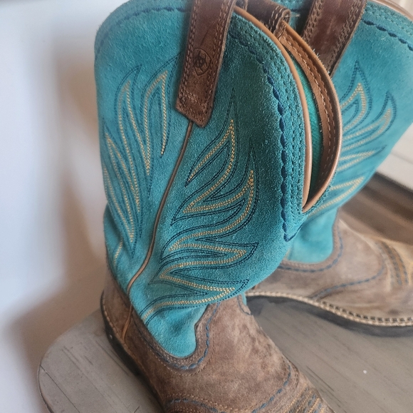 Ariat Teal and Brown Western Cowboy Boots - Picture 3 of 8